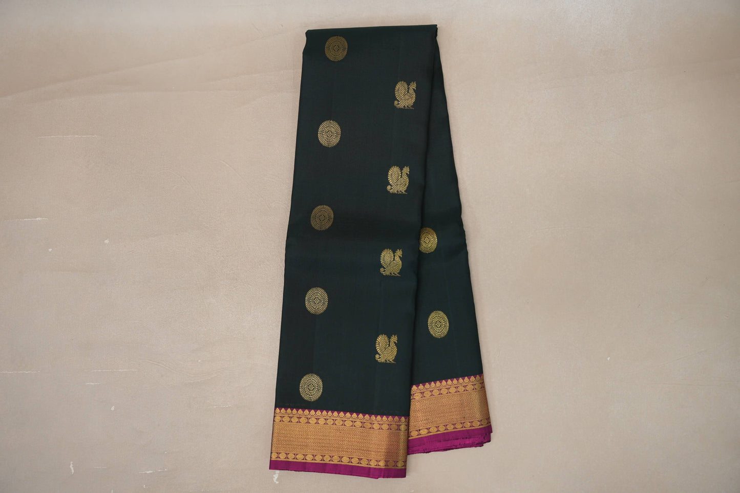 Online Deep Bottle Green with Deep Magenta Borders Vintage Kanjivaram Silk Saree