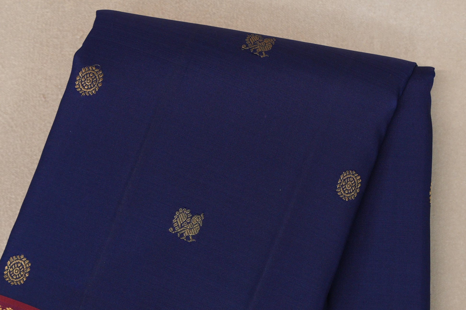 Deep Blue Vintage Kanjivaram Silk Saree body