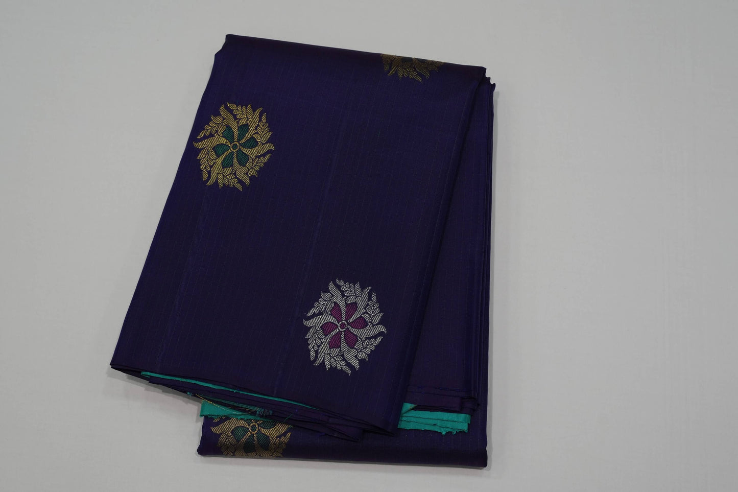 Dark violet vintage kanchipuram silk saree