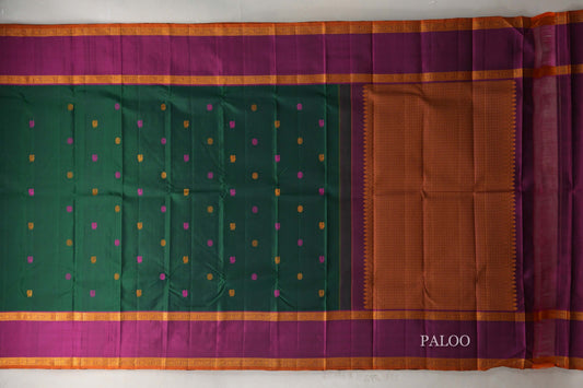 Forest Green with Rettai Pettu Borders Vintage Kanjivaram Silk Saree paloo