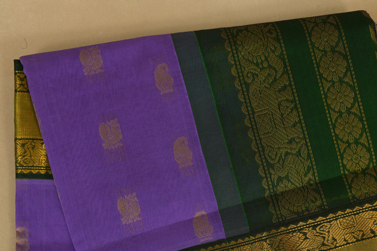 Lavender with Bottle Green Borders Silk Cotton Saree body