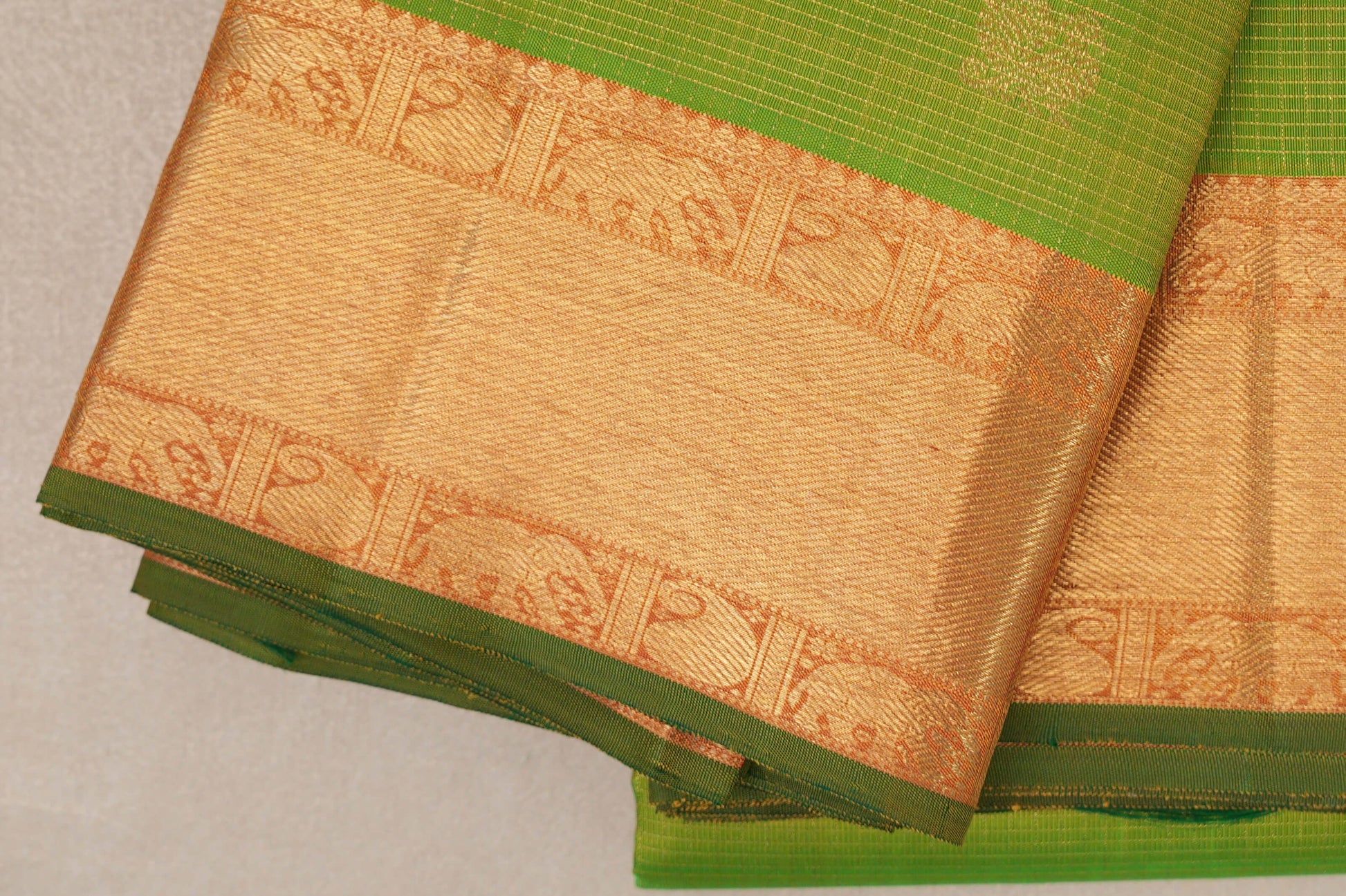 Dual Tone of Parrot Green and Yellow Vintage Heirloom Kanjivaram Silk Saree 