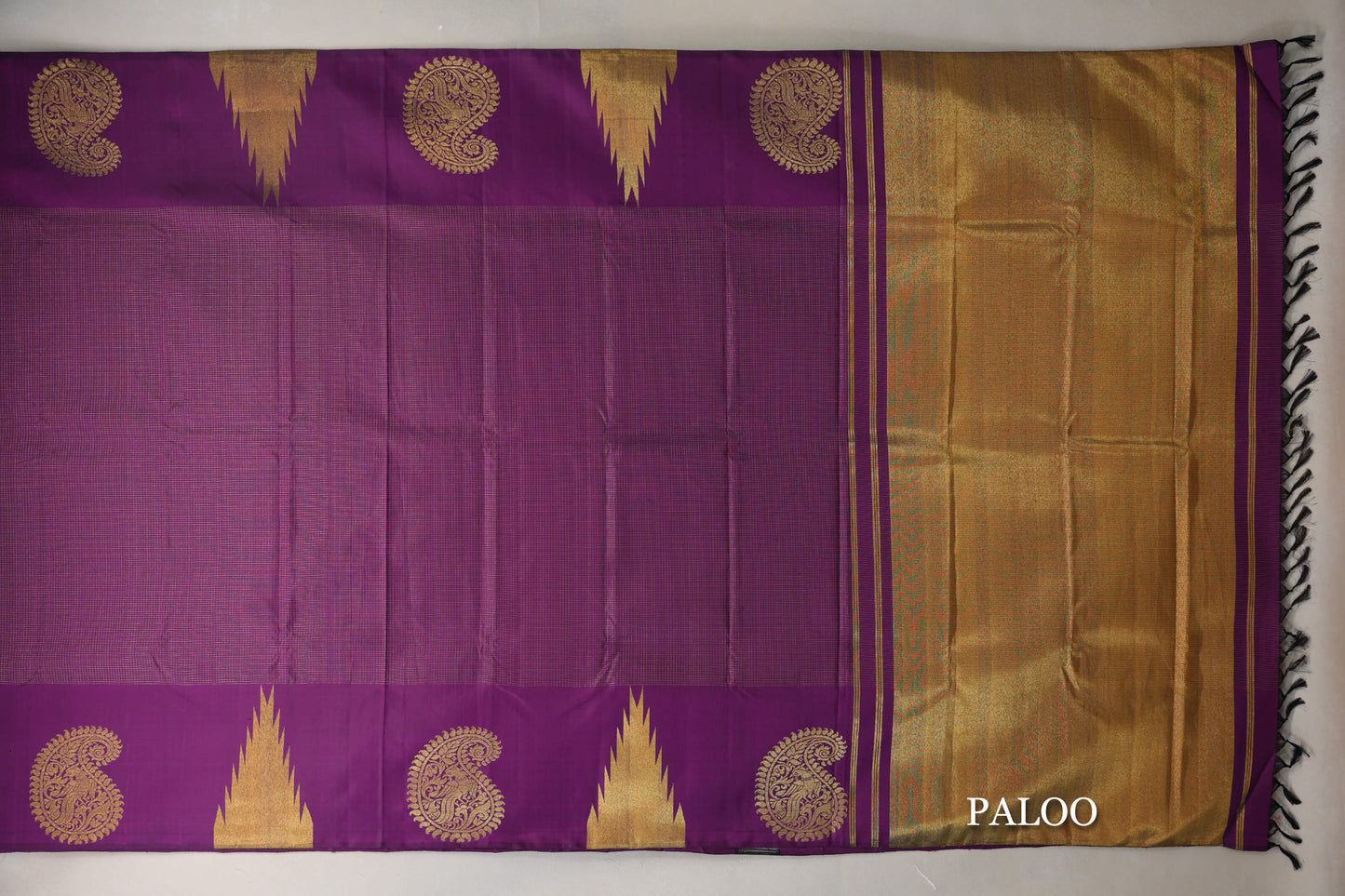 Dark Purple Temple Borders Vintage Kanjivaram Silk Saree  paloo