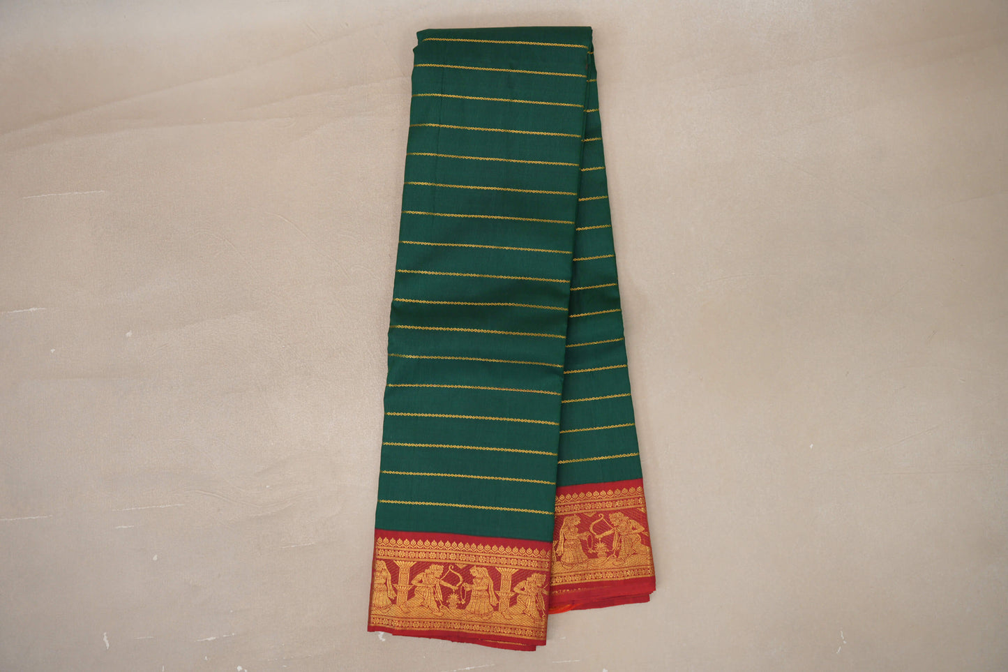 Deep Green with Crimson Red Vintage Kanjivaram Silk Saree body zoom
