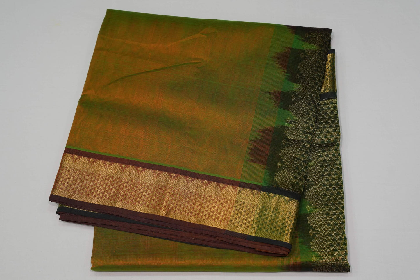 Manthulir green nine and half yards silk cotton saree