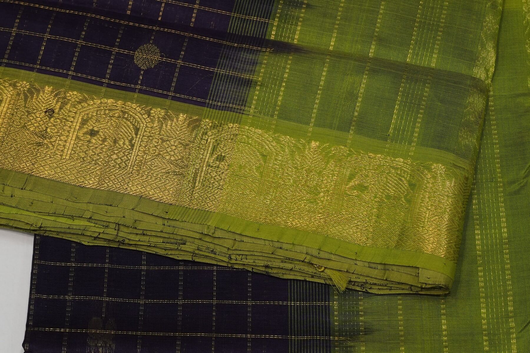 Online checked nine and half yards silk cotton saree