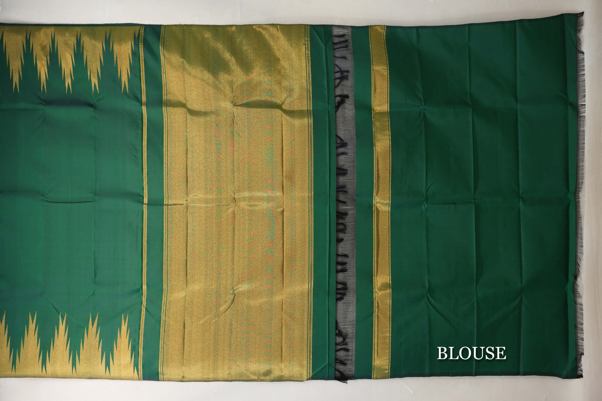 Forest Green Temple Borders Vintage Kanjivaram Silk Saree blouse