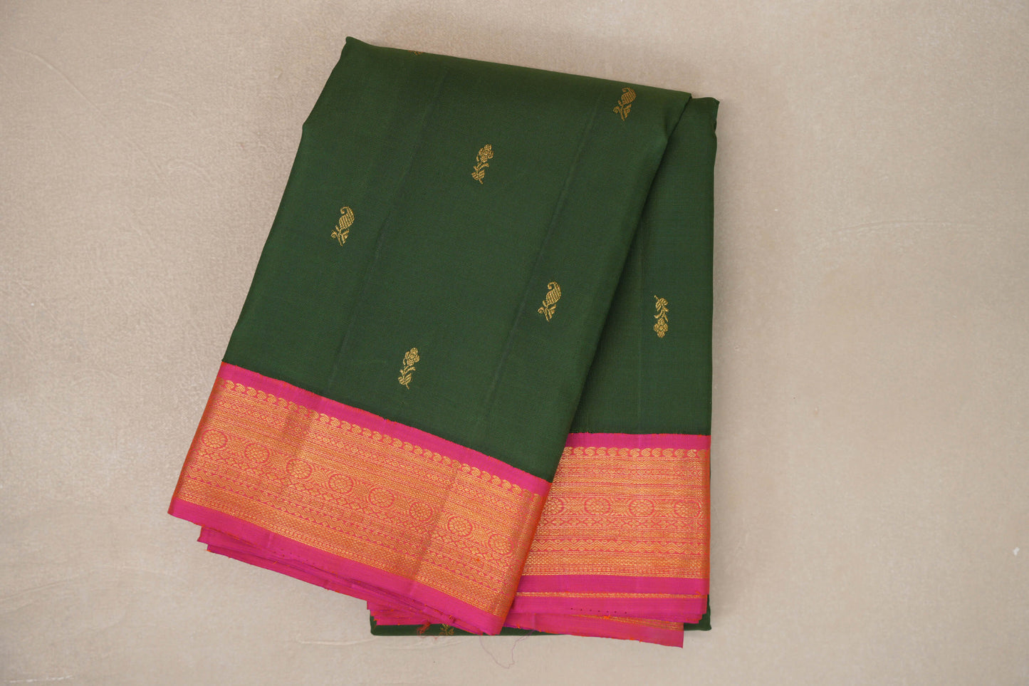 folded Emerald Green Vintage Kanjivaram Silk Saree