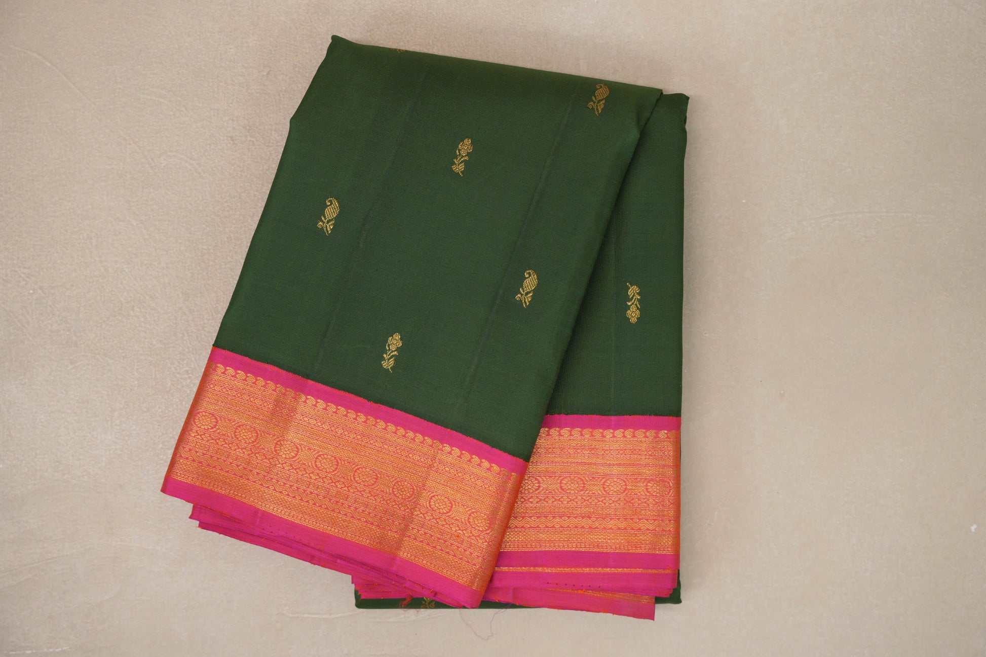 folded Emerald Green Vintage Kanjivaram Silk Saree