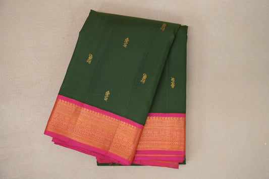 folded Emerald Green Vintage Kanjivaram Silk Saree