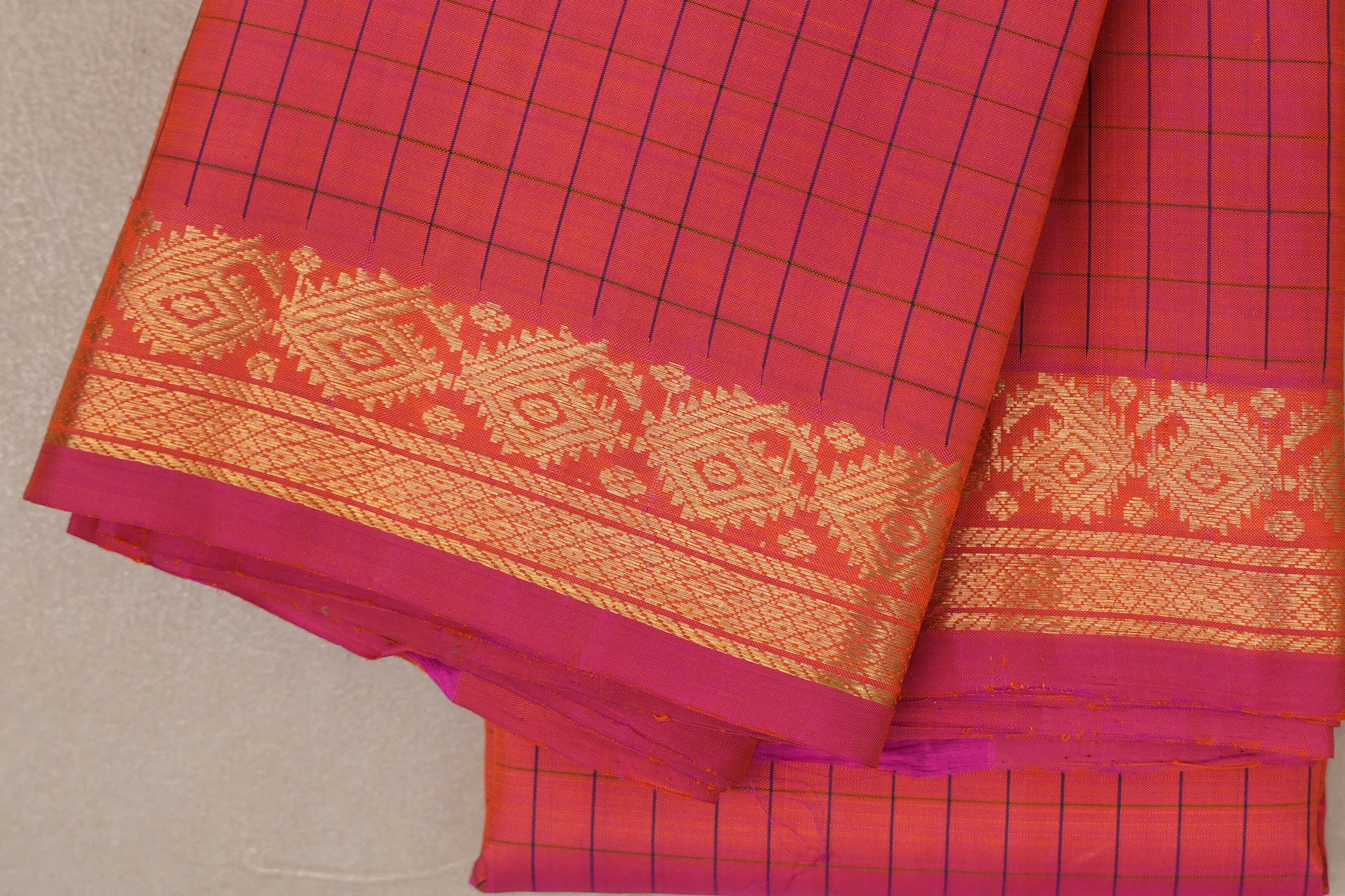 Dual Tone of Yellow and Pink Vintage Kanjivaram Silk Saree  border zoom