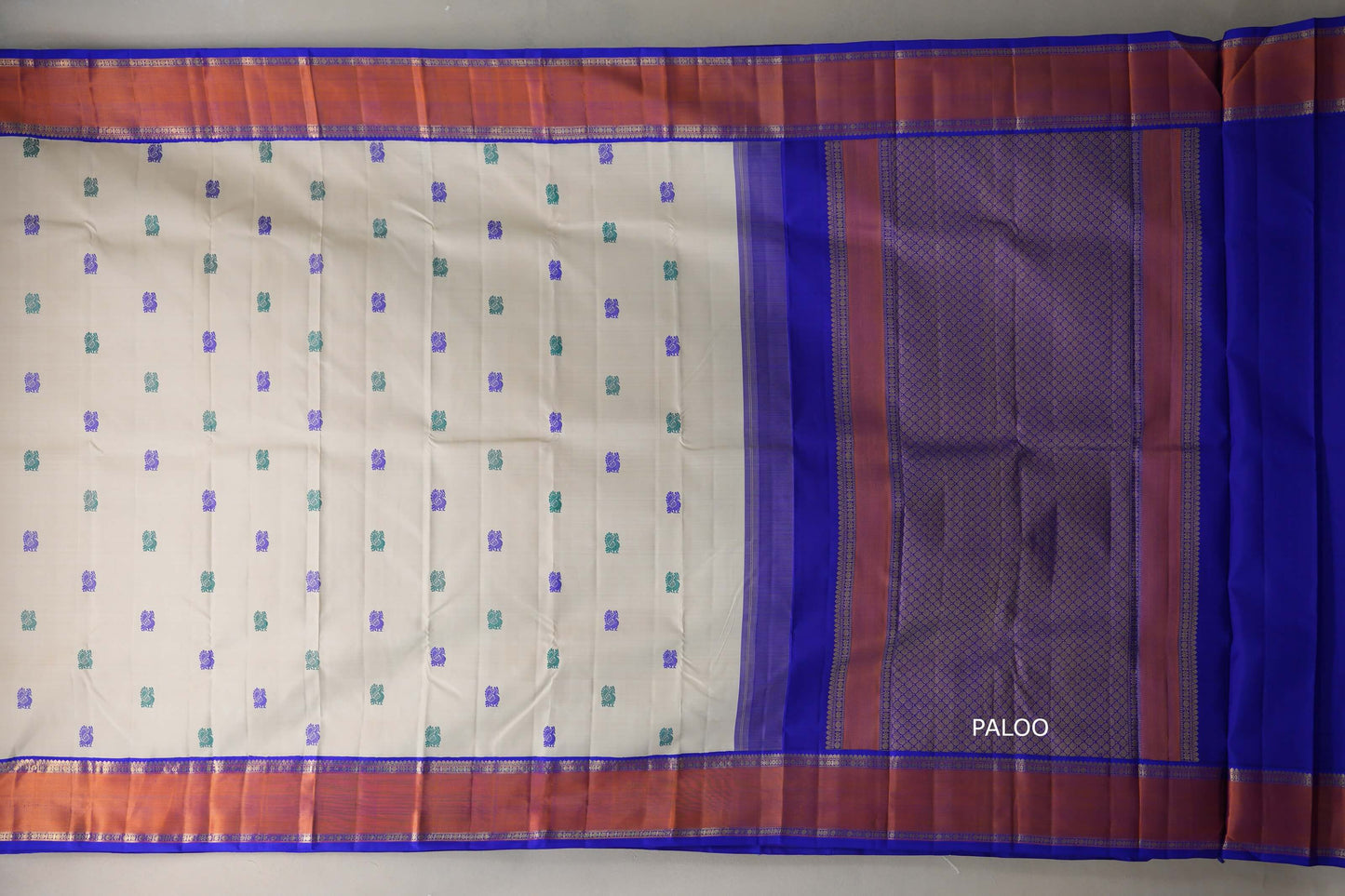 Cream with Royal Blue borders Vintage Kanjivaram Silk Saree by Shreenivas Silks PSSR019542