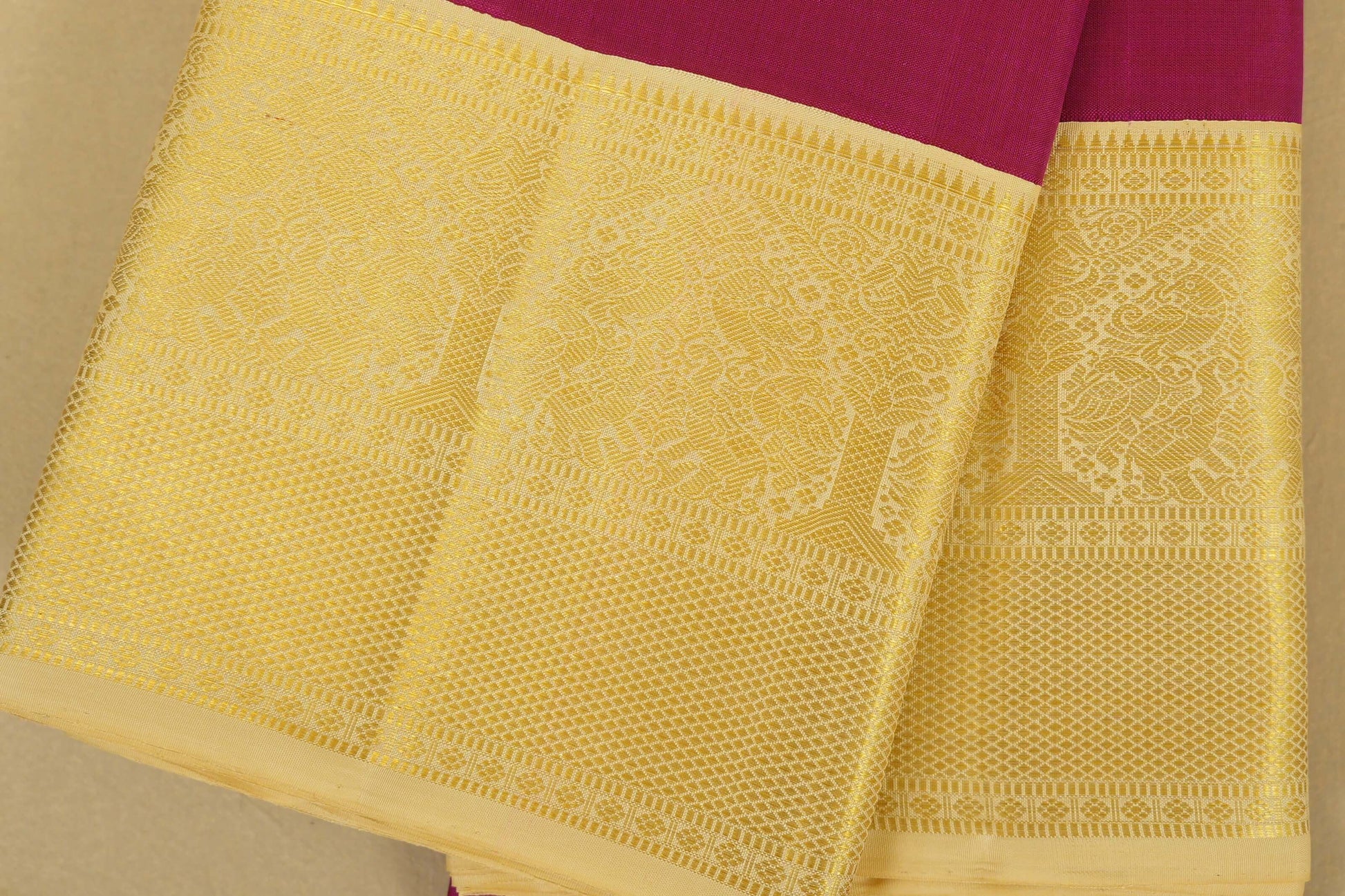 Rani Pink with Beige Borders Vintage Kanjivaram Silk Saree borders zoom