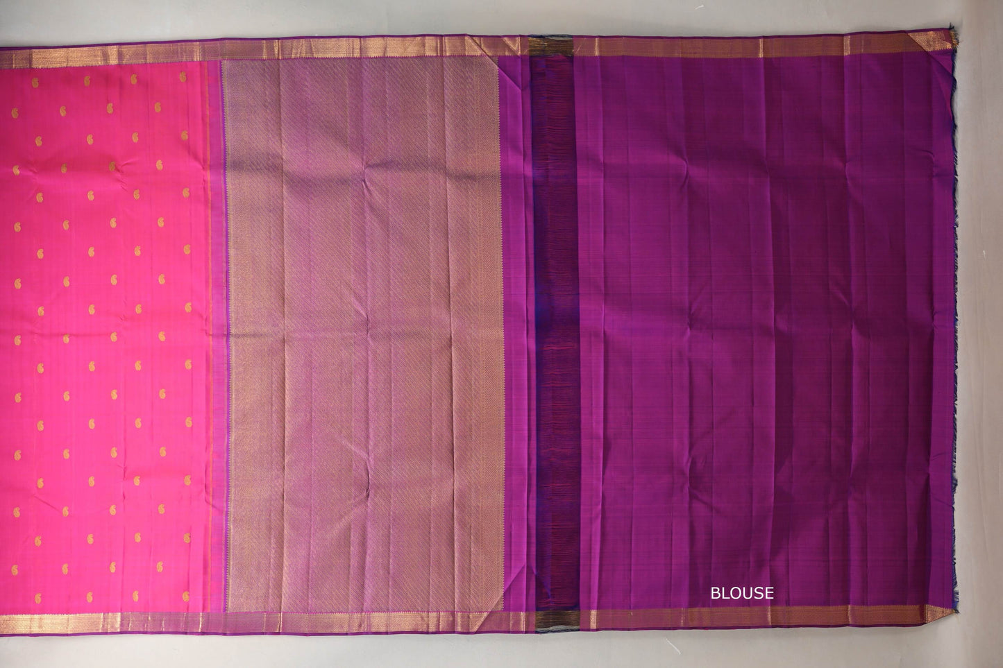 Orangish pink with Dual Tone of Classic Blue & Pink Vintage Kanjivaram Silk Saree by Shreenivas Silks PSSR019550