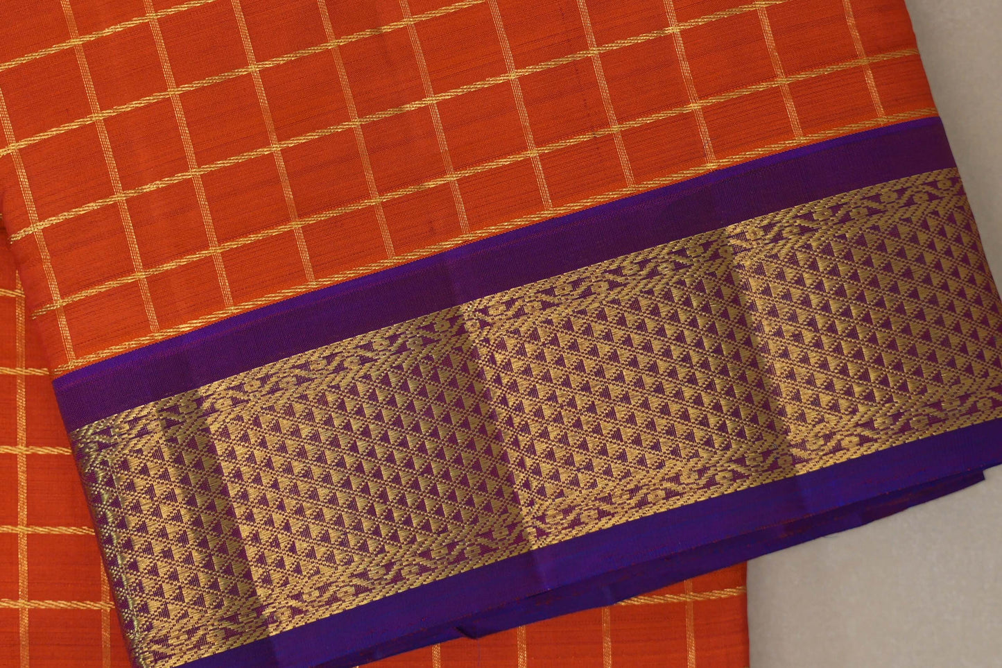 Bright orange with Royal Purple borders Ten Yards Silk Saree by Shreenivas Silks PSSR019556