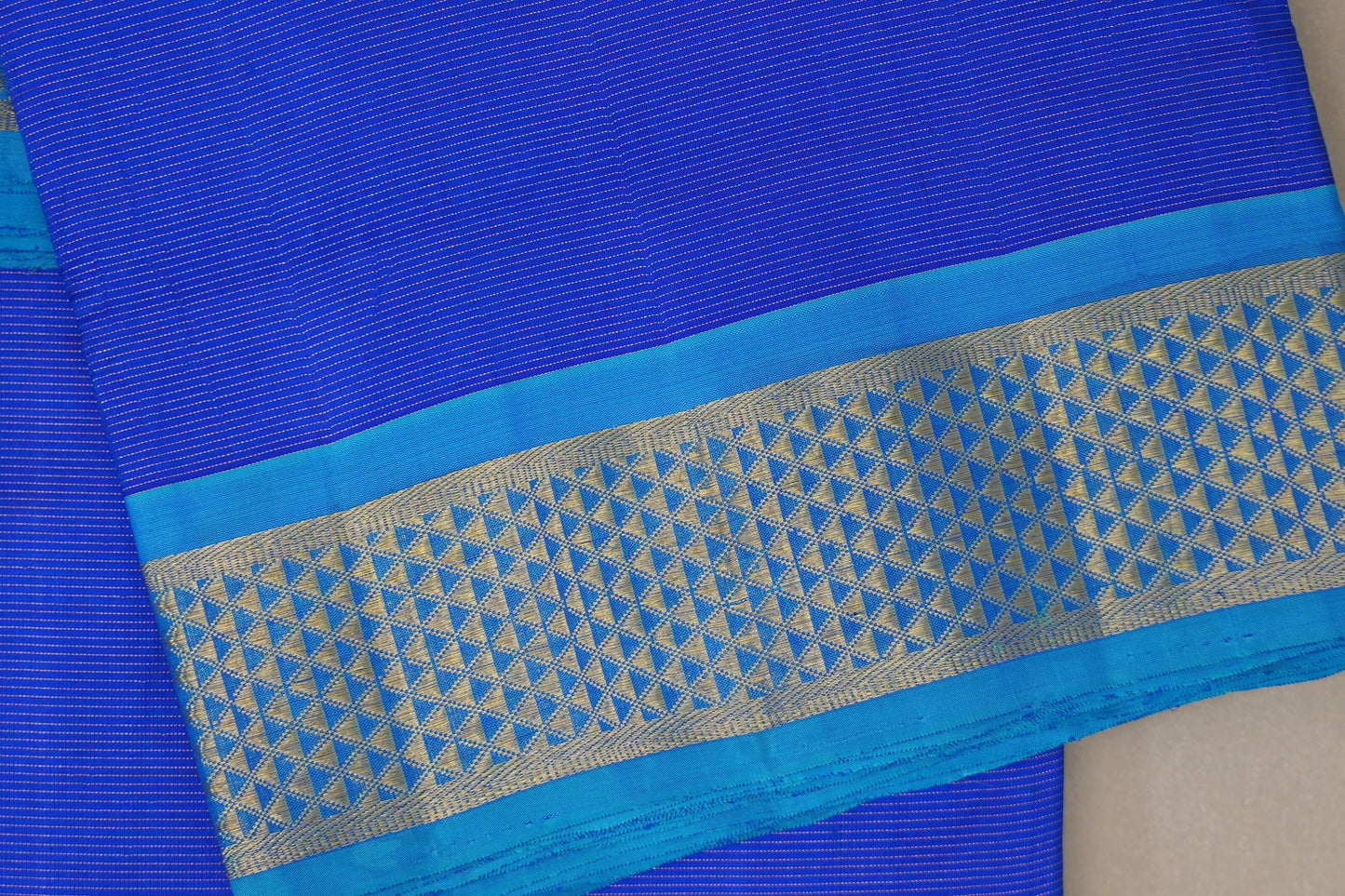 Bright Blue with aqua blue borders Ten Yards Silk Saree by Shreenivas Silks PSSR019561