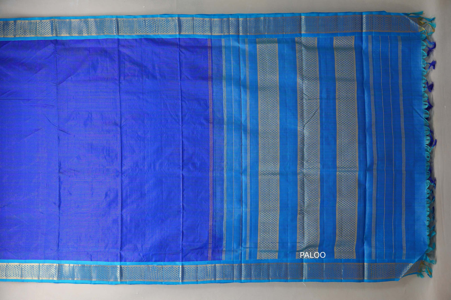 Bright Blue with aqua blue borders Ten Yards Silk Saree by Shreenivas Silks PSSR019561