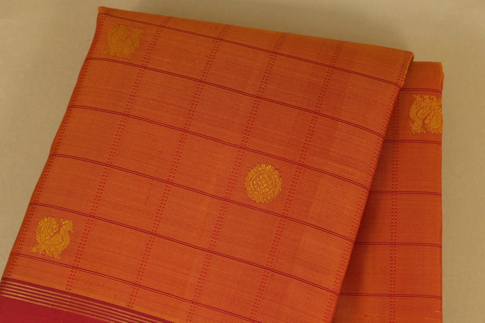 Reddish Orange with Red Borders Vintage Kanjivaram Silk Saree body zoom