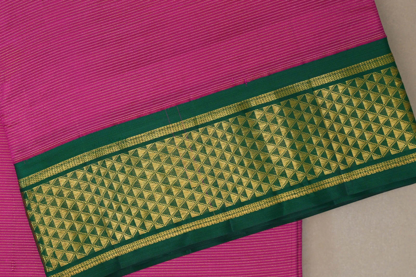 Bright Pink with emerald green borders Ten Yards Silk Saree by Shreenivas Silks PSSR019562