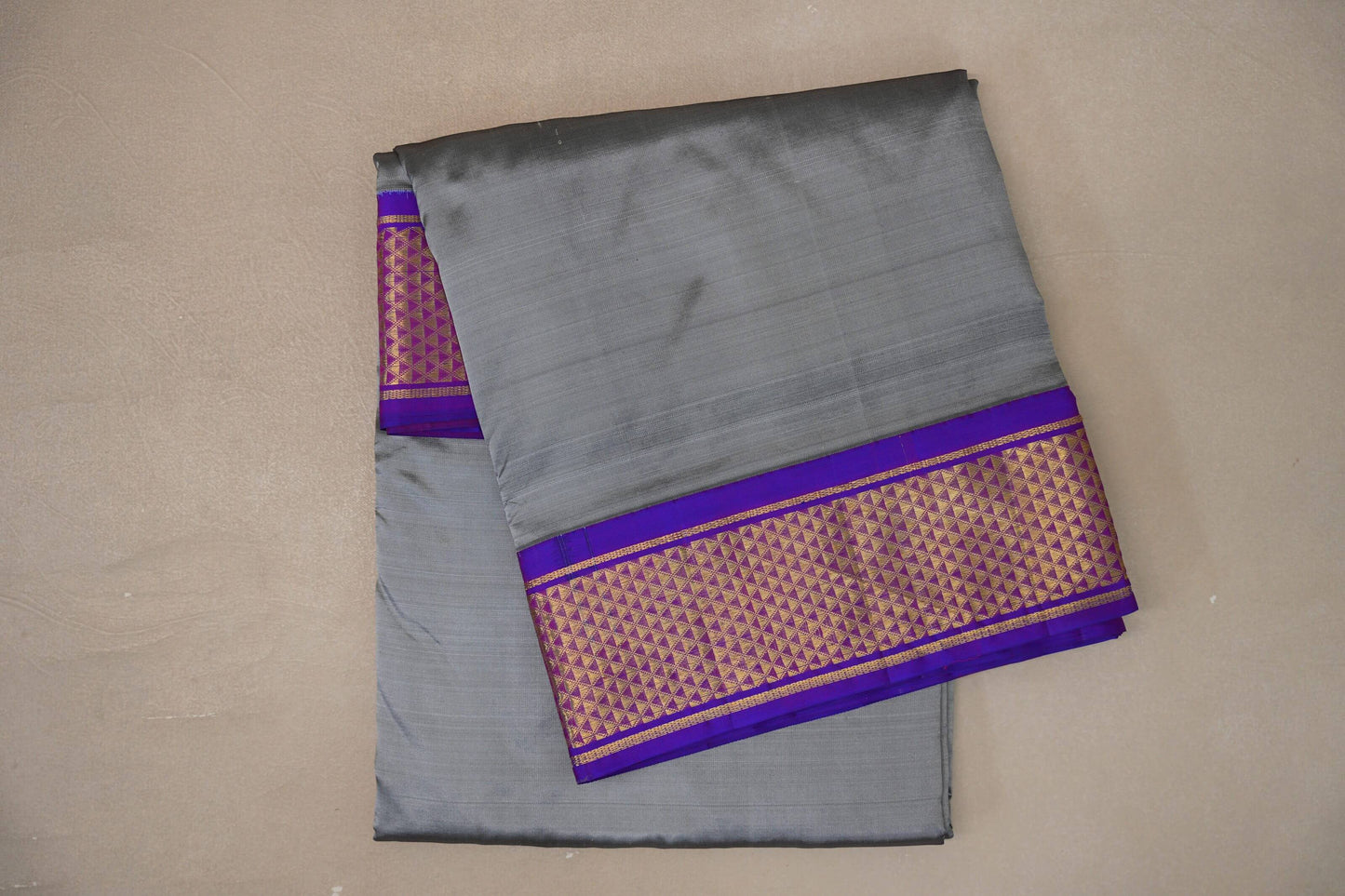 Warm grey with Royal Purple borders Ten Yards Silk Saree by Shreenivas Silks PSSR019564