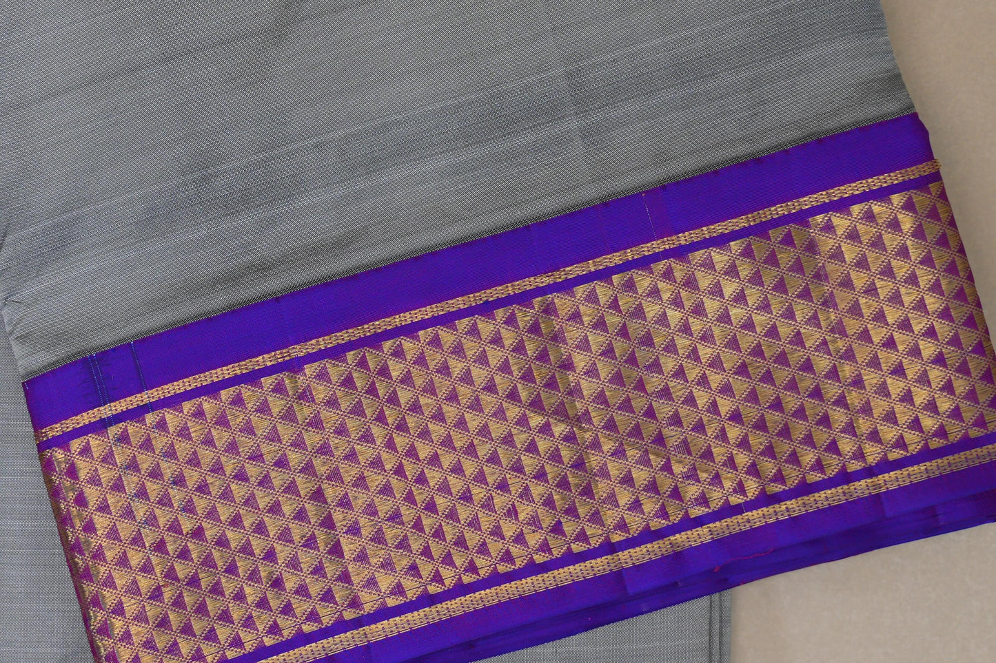 Warm grey with Royal Purple borders Ten Yards Silk Saree by Shreenivas Silks PSSR019564