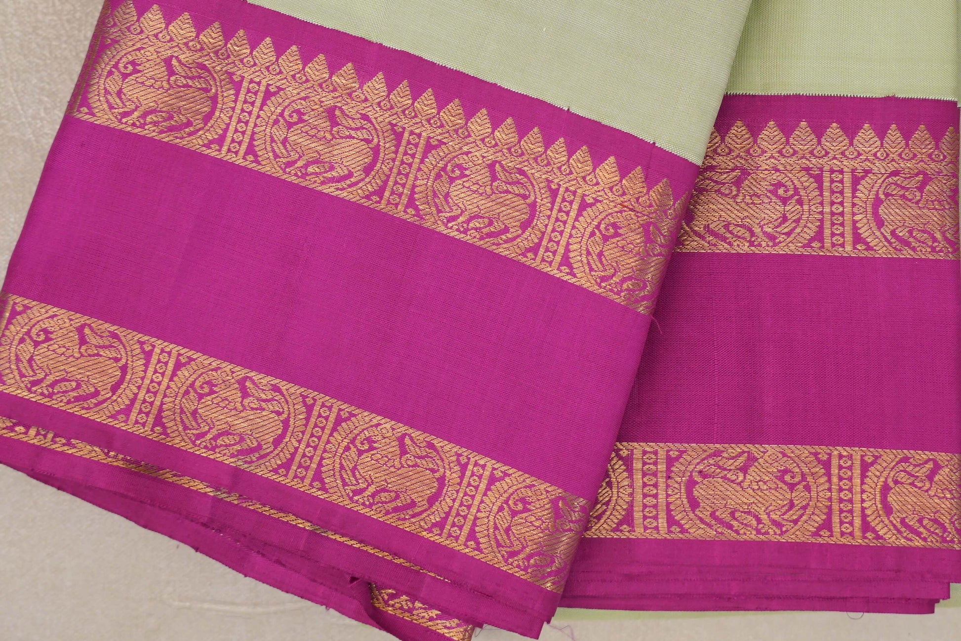 Pastel Pistachio Green Vintage Kanjivaram Silk Saree rettai pettu border