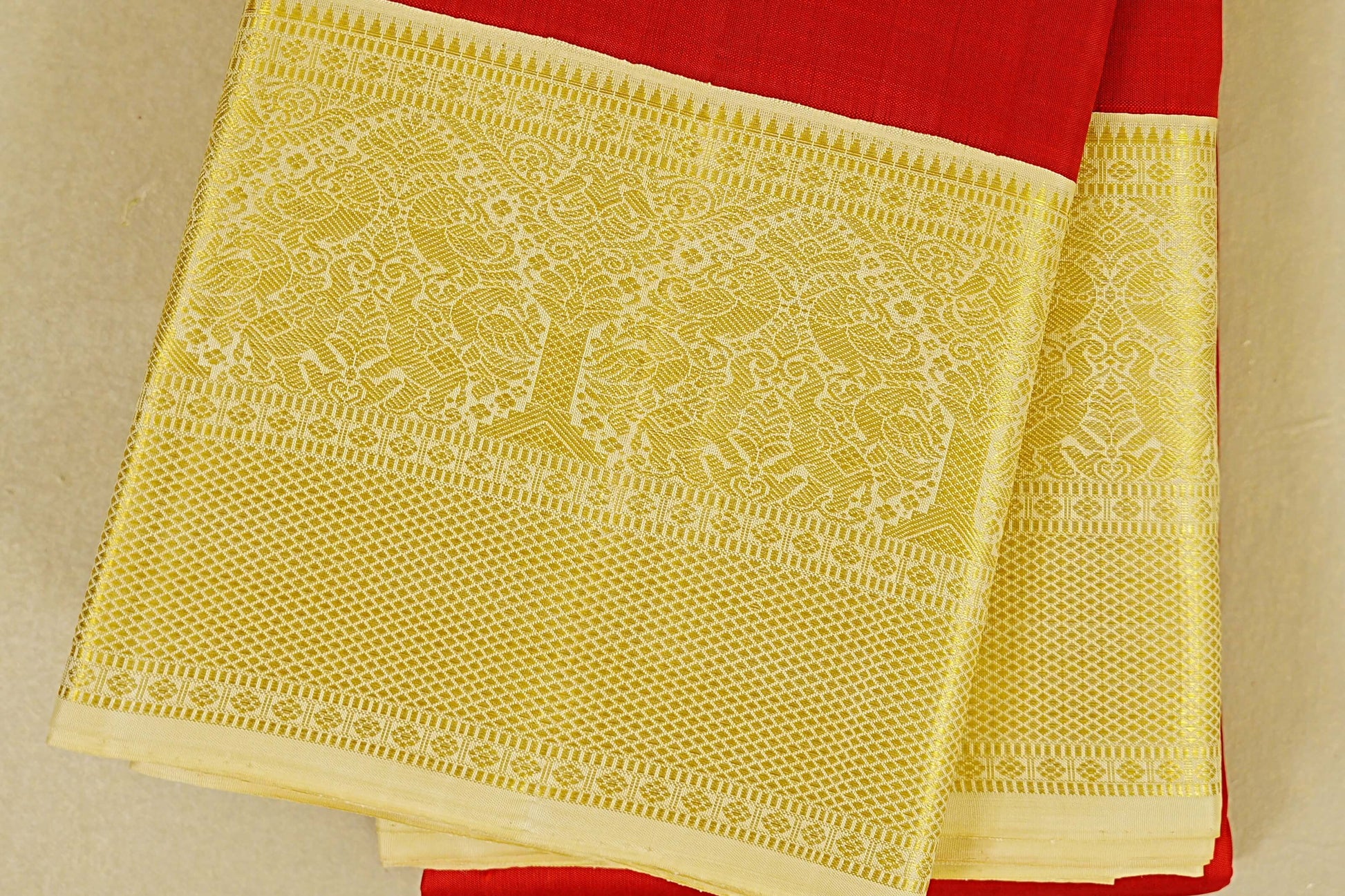 Bright Red with Cream Borders Vintage Kanjivaram Silk Saree borders zoom