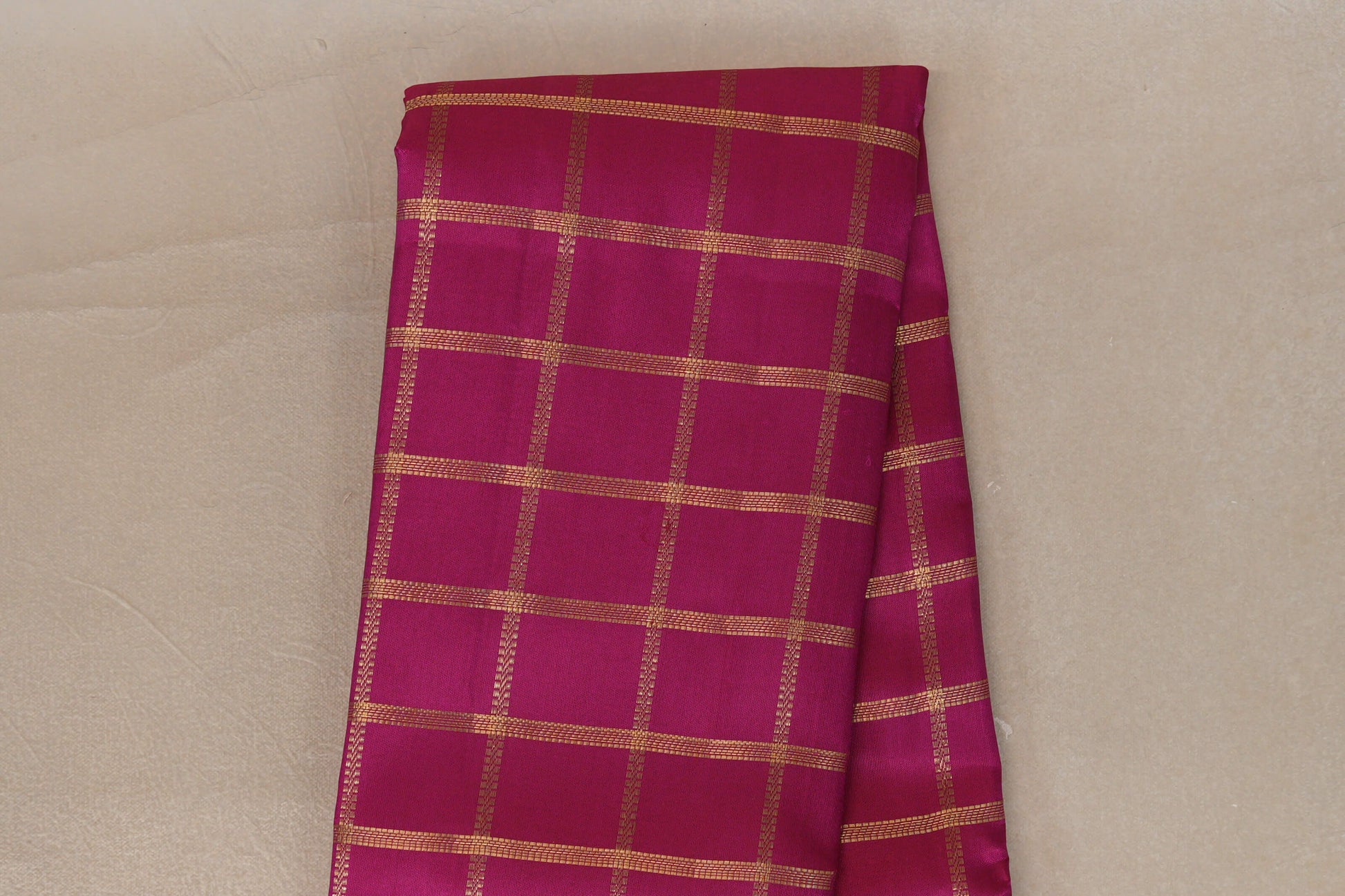 Bright Magenta Pink Vintage Kanjivaram Silk Saree body zoom