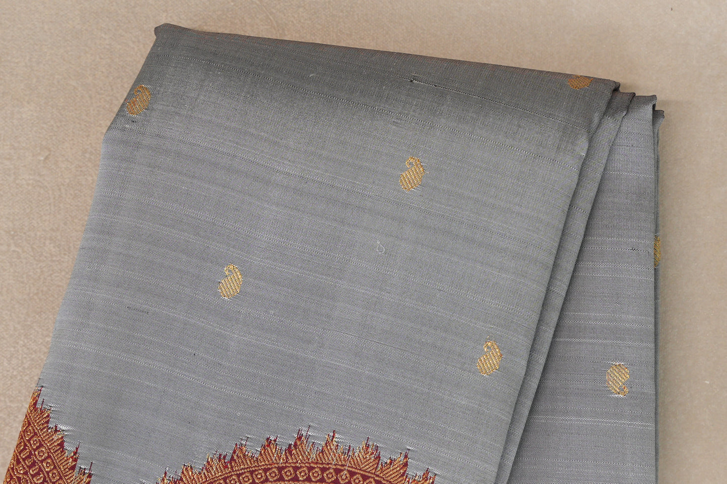 Silver Grey with Deep Maroon Borders Vintage Kanjivaram Silk Saree body zoom
