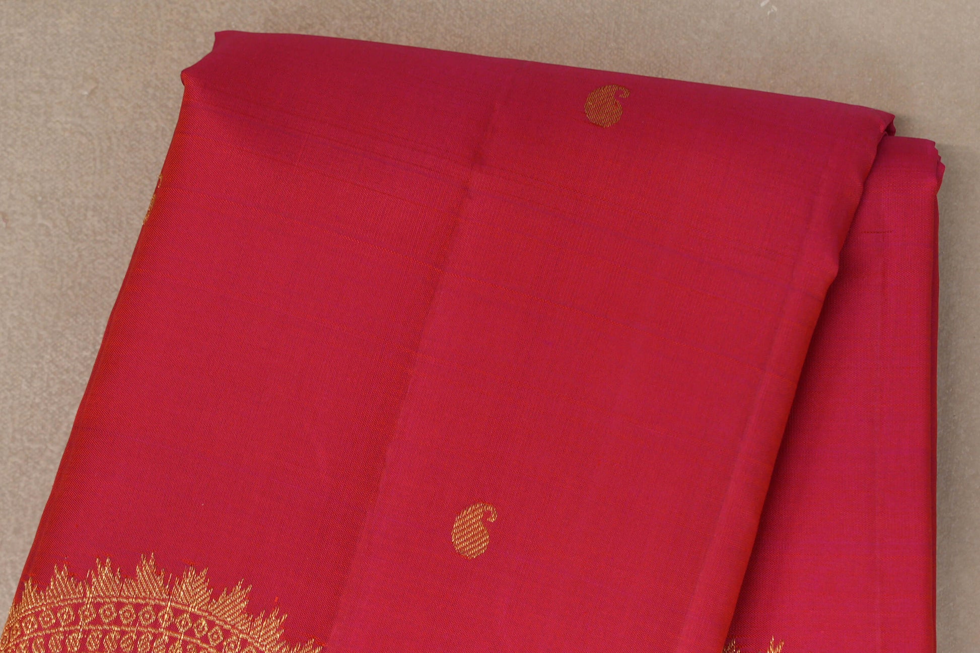 Orangish Pink Vintage Kanjivaram Silk Saree body zoom