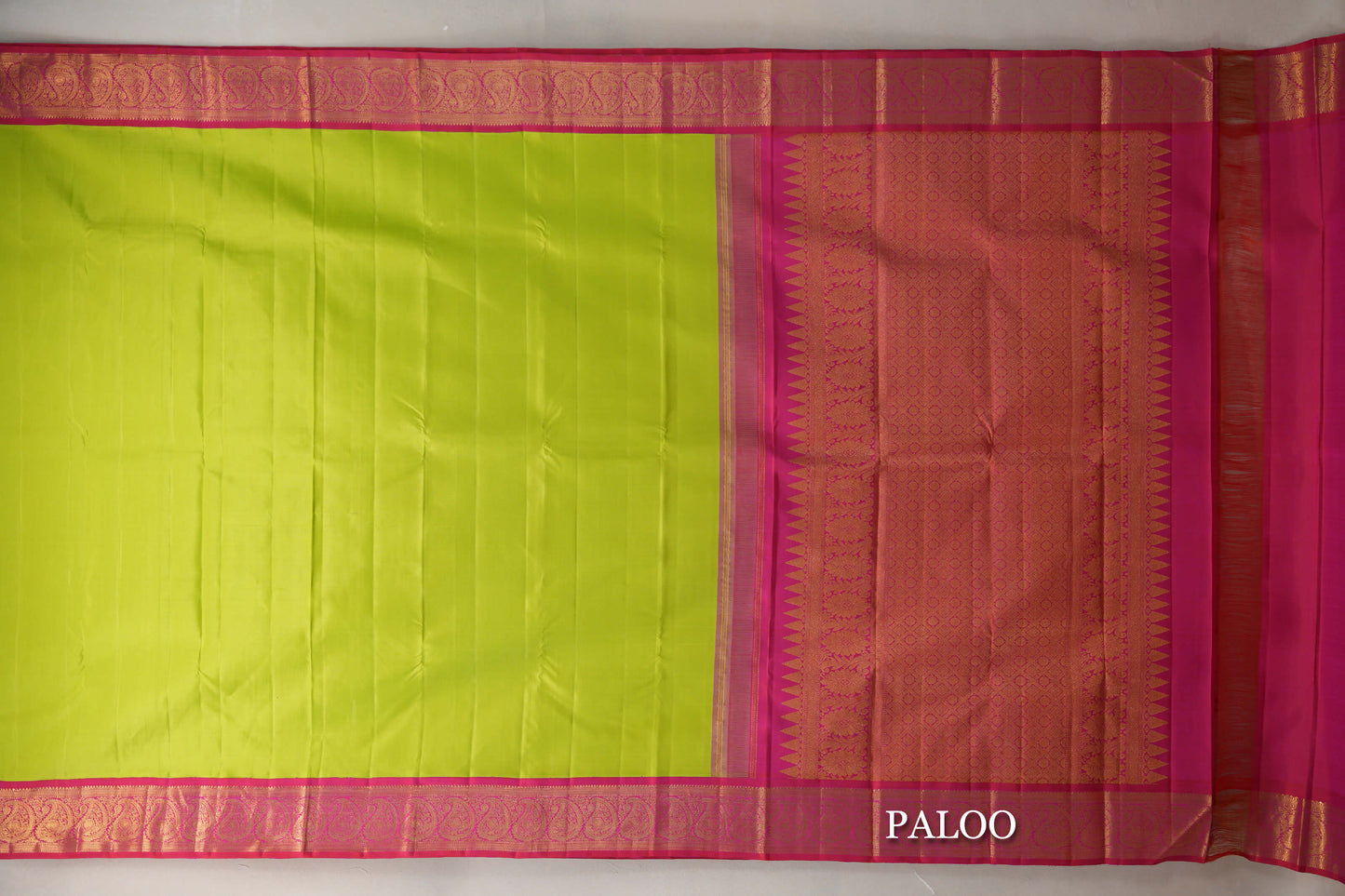 Parrot Green Vintage Kanjivaram Silk Saree paloo