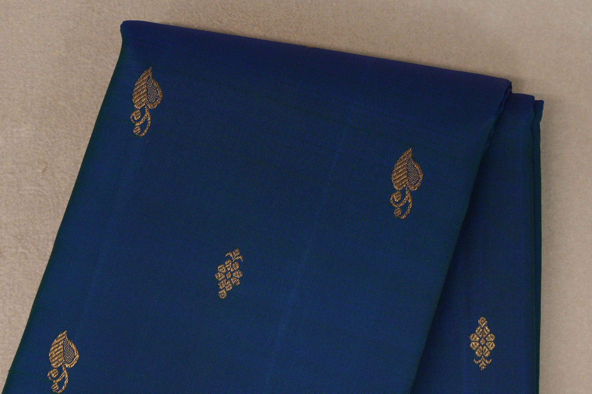 Peacock Blue Vintage Kanjivaram Silk Saree  body zoom