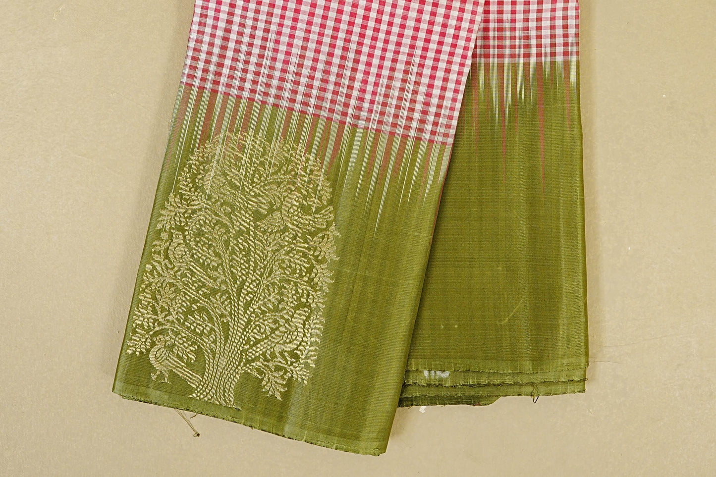 Pink and White Checks Light Weight Kanchipuram Silk Saree border zoom