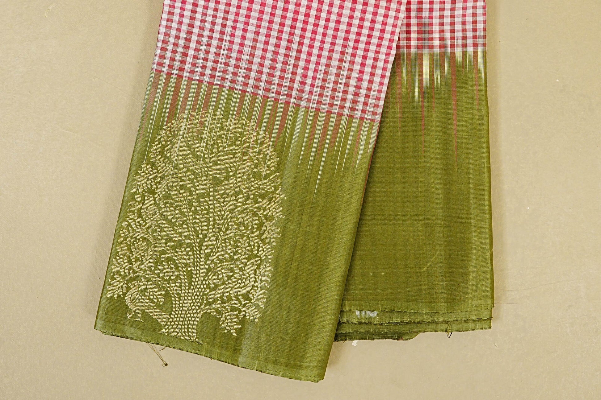 Pink and White Checks Light Weight Kanchipuram Silk Saree border zoom