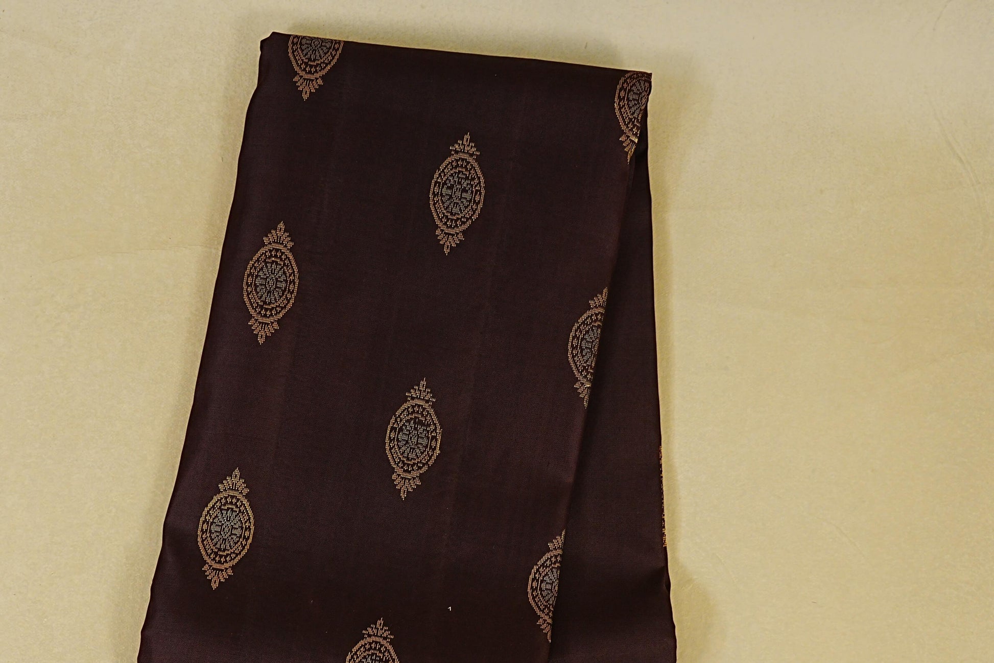Dark Coffee Brown Light Weight Kanchipuram Silk Saree body zoom