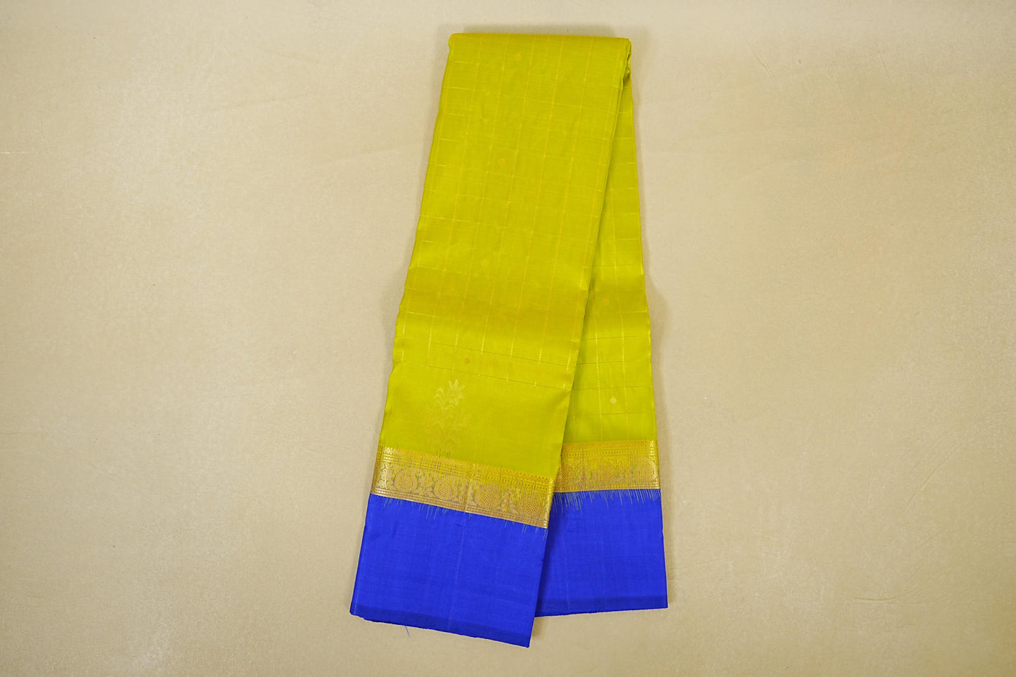 Dual Tone of Green and yellow Light Weight Kanchipuram Silk Saree 