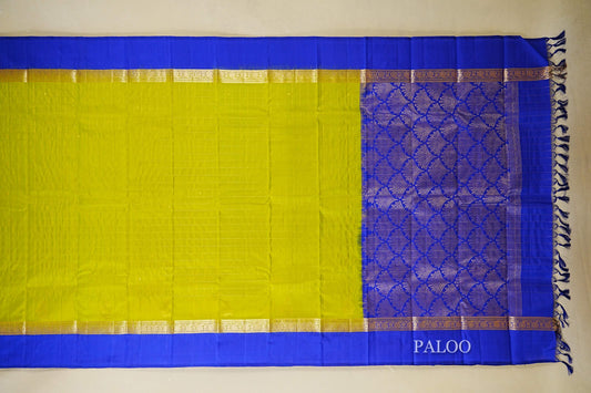 Dual Tone of Green and yellow Light Weight Kanchipuram Silk Saree paloo