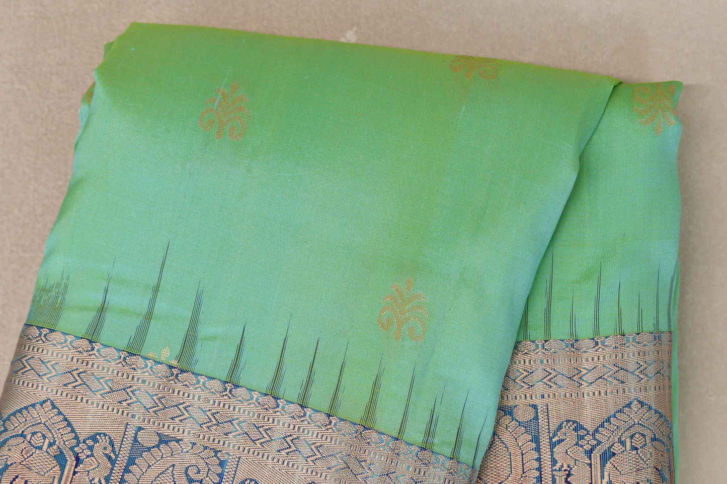 Yellowish Green with Deep Blue Borders Light Weight Kanchipuram Silk Saree by Shreenivas Silks PSSR019638