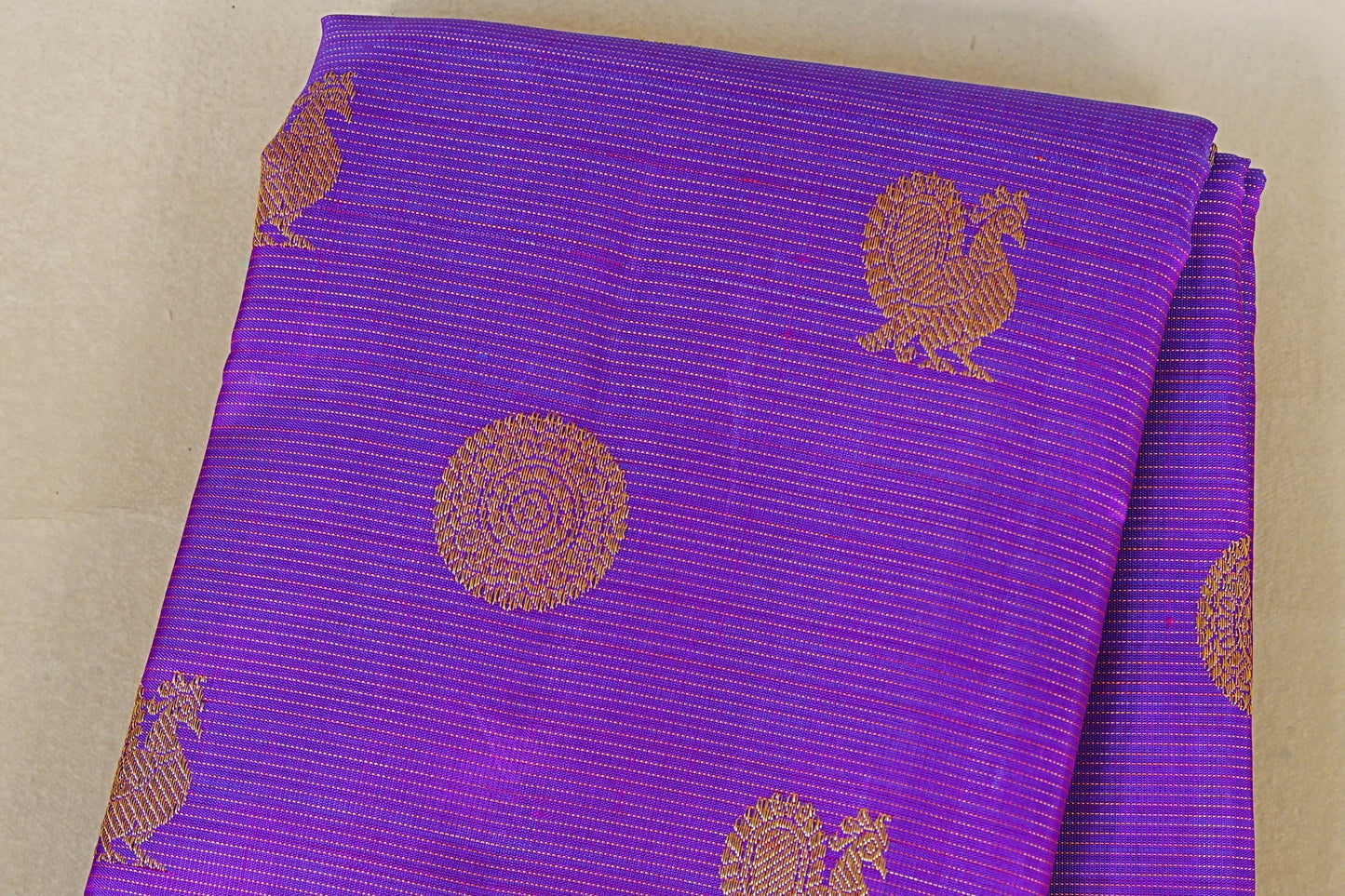 Dual Tone Purple and Blue Heirloom Kanjivaram Silk Saree body zoom