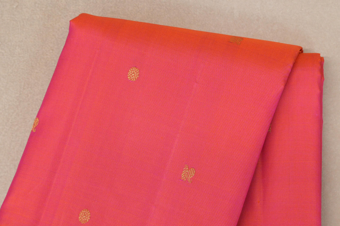 Orangish Pink Vintage Kanjivaram Silk Saree body zoom