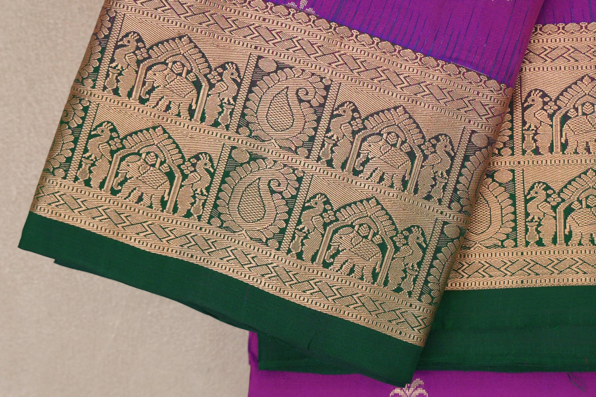 Dual Tone of Bright Magenta and Blue Light Weight Kanchipuram Silk Sareeborder zoom