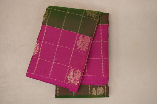 folded Dual Tone of Deep Maroon and Green Light Weight Kanchipuram Silk Saree 