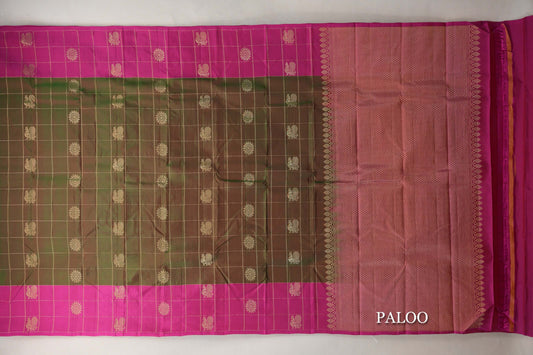 Dual Tone of Deep Maroon and Green Light Weight Kanchipuram Silk Saree  paloo