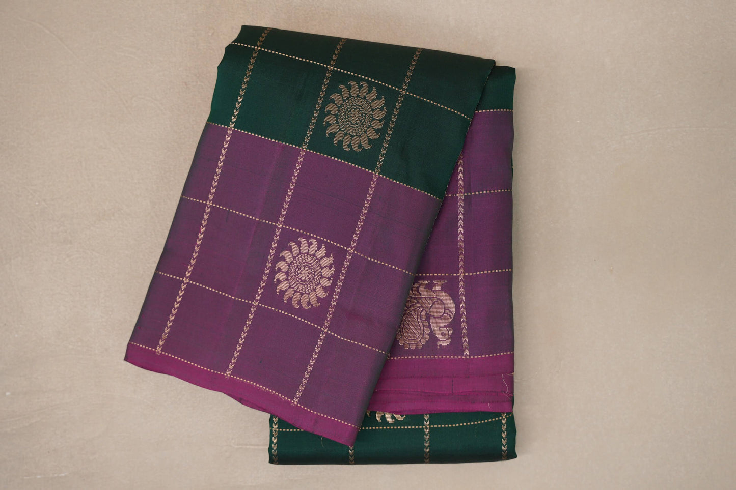 folded Deep Bottle Green Light Weight Kanchipuram Silk Saree