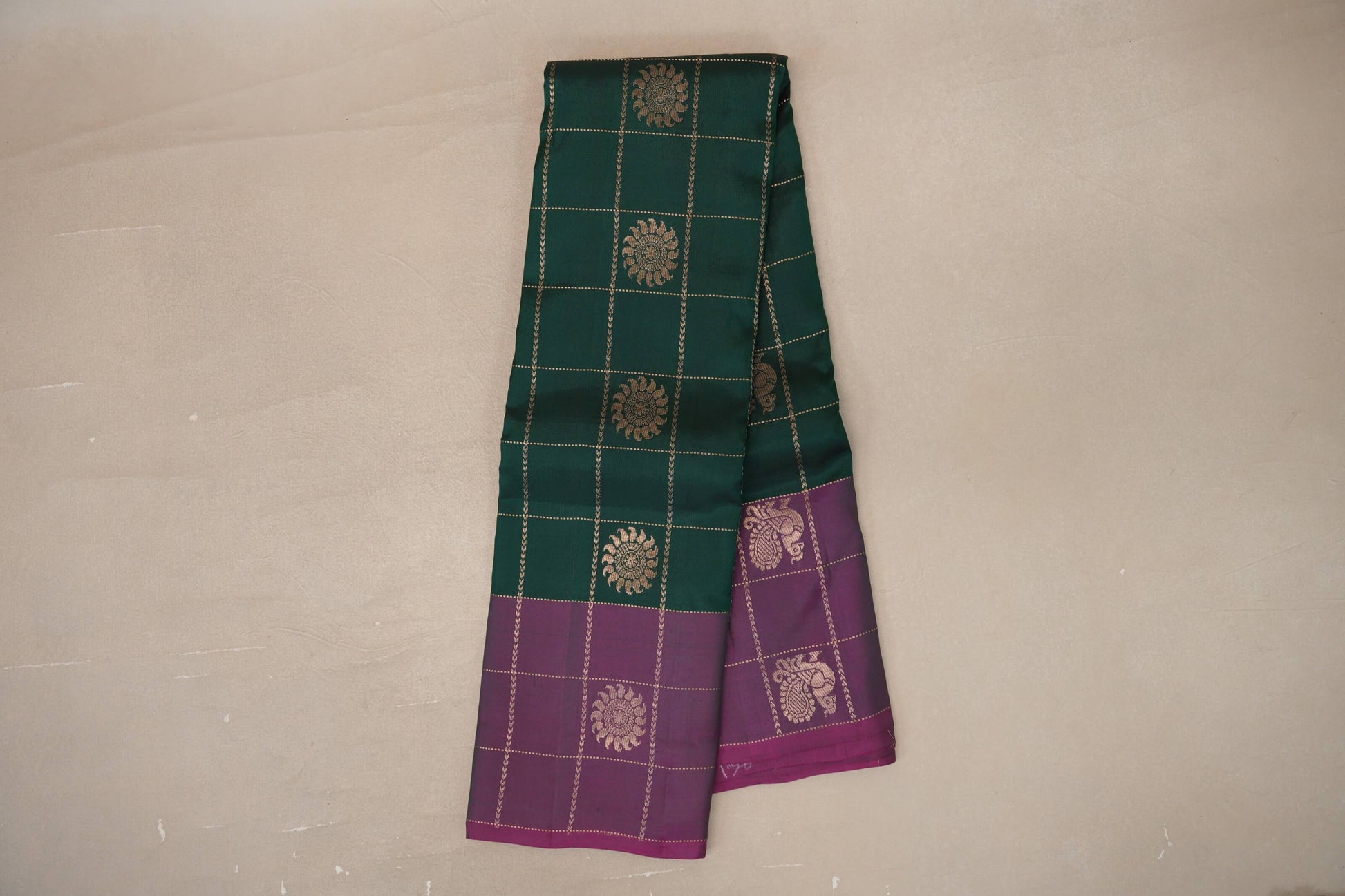Deep Bottle Green Light Weight Kanchipuram Silk Saree online