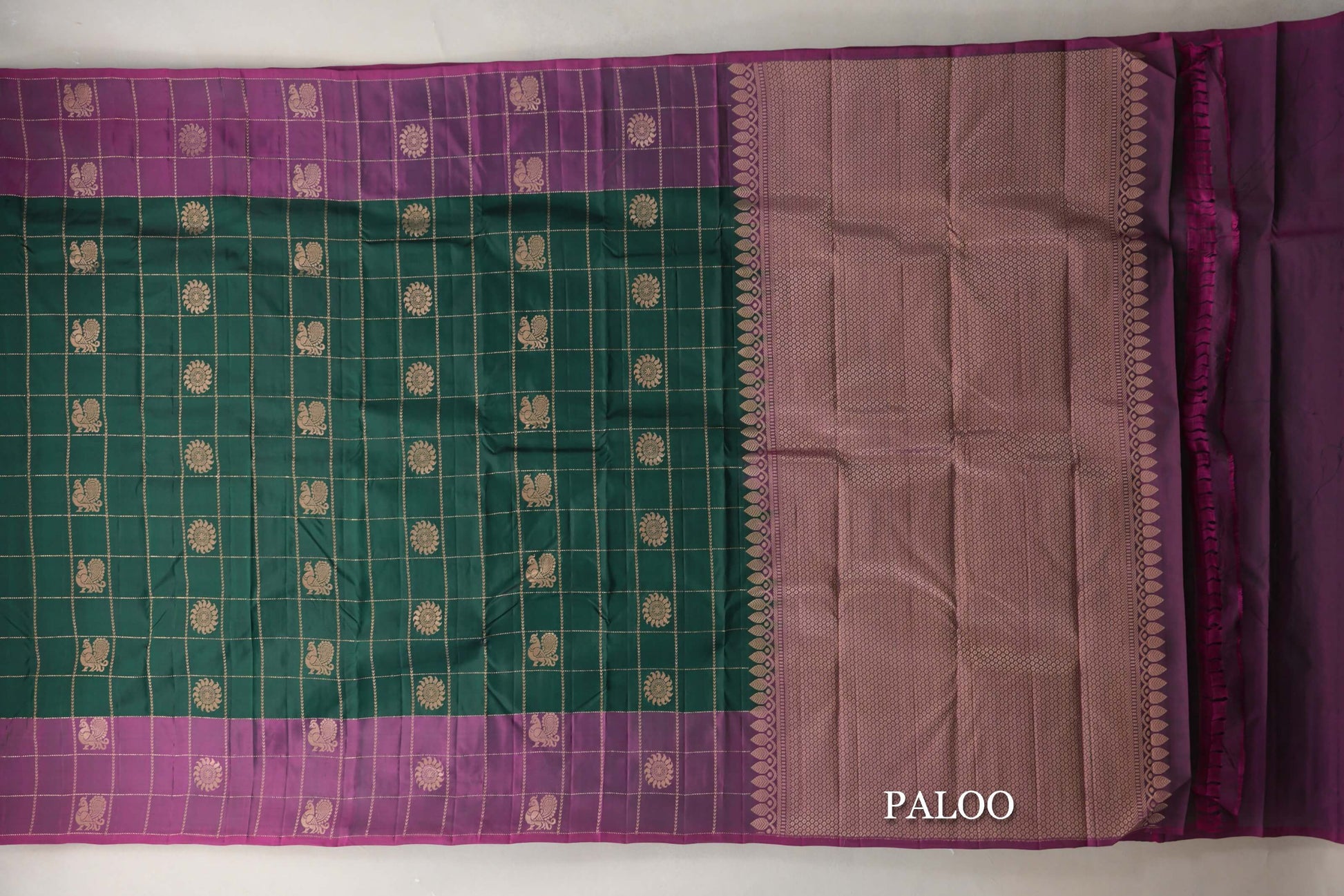 Deep Bottle Green Light Weight Kanchipuram Silk Saree paloo