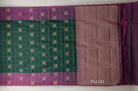 Deep Bottle Green Light Weight Kanchipuram Silk Saree paloo