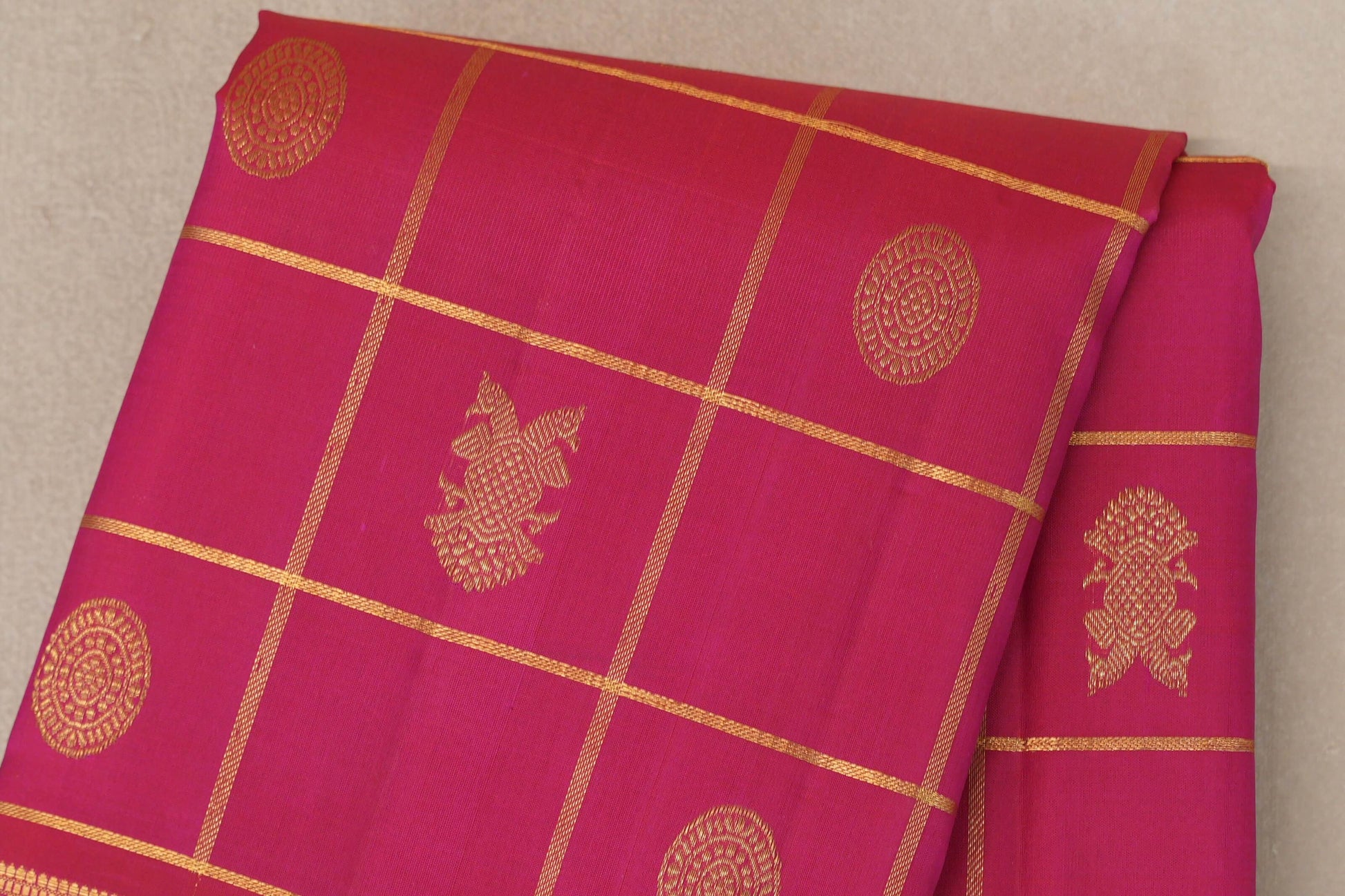 Bright Rani Pink Vintage Kanjivaram Silk Saree by Shreenivas Silks  body