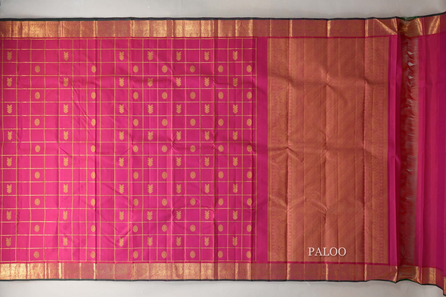 Bright Rani Pink Vintage Kanjivaram Silk Saree by Shreenivas Silks paloo