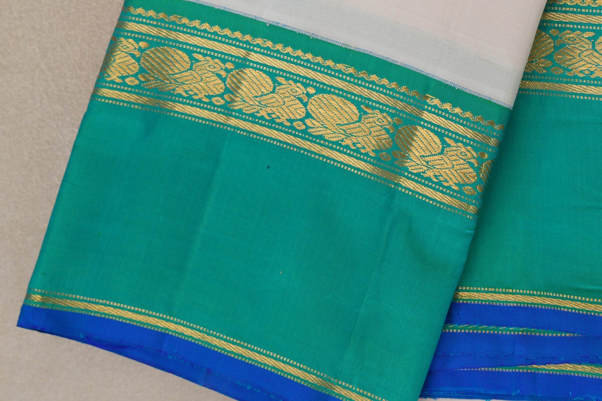 Ivory white Vintage Kanjivaram Silk Saree  border